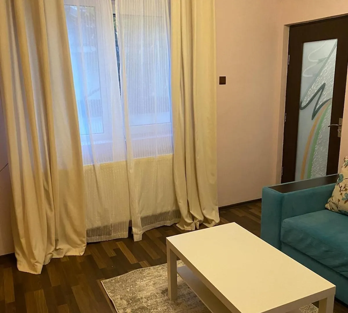 House With 2 Bedrooms Бухарест